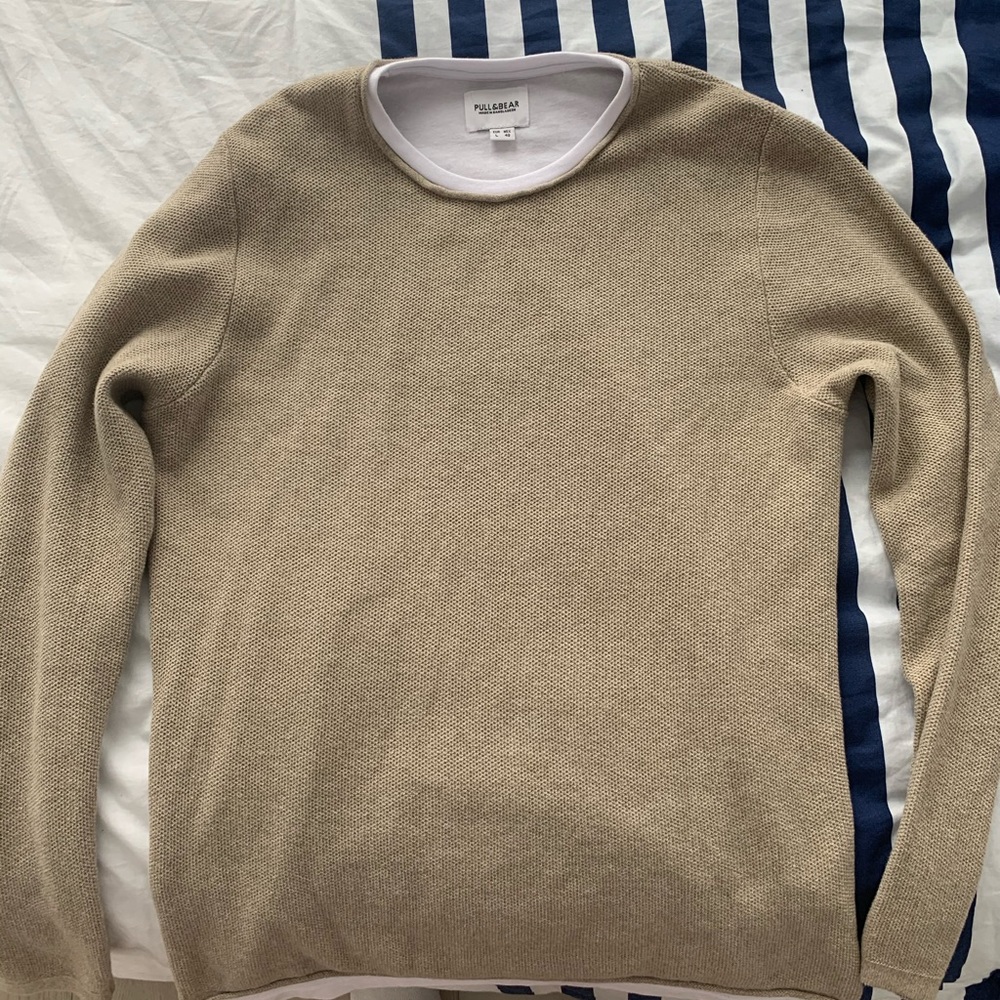 Pull and Bear shirt